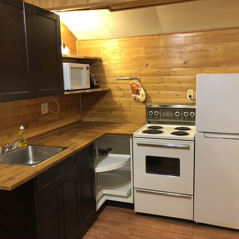 Lac Des Roches Resort Cabins / RV Lakefront cabins with full facilities